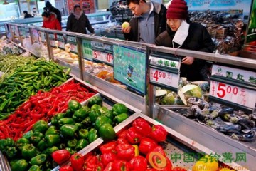 呼倫貝爾：蔬菜價(jià)格上漲 ()